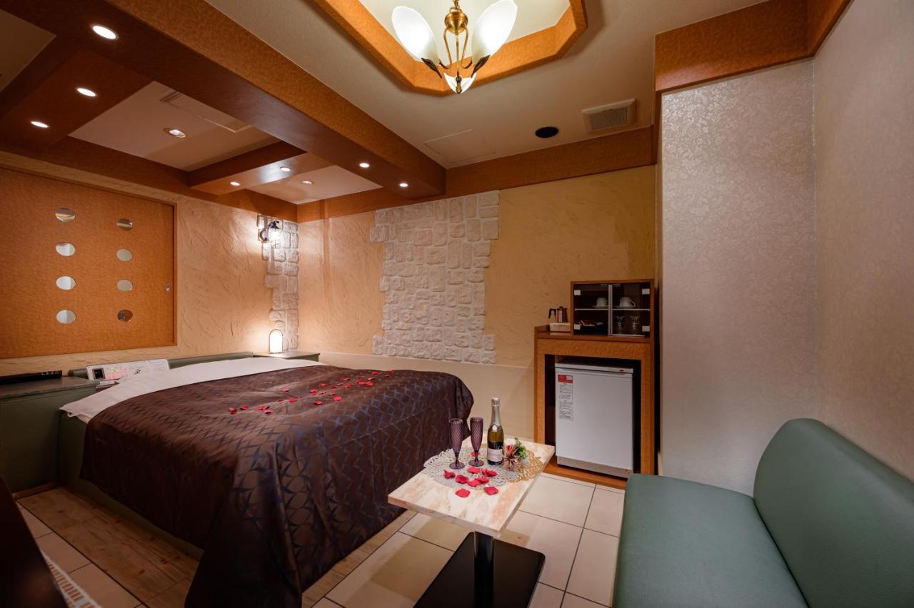 Hotel Metro (Adults Only) Йокогама Экстерьер фото