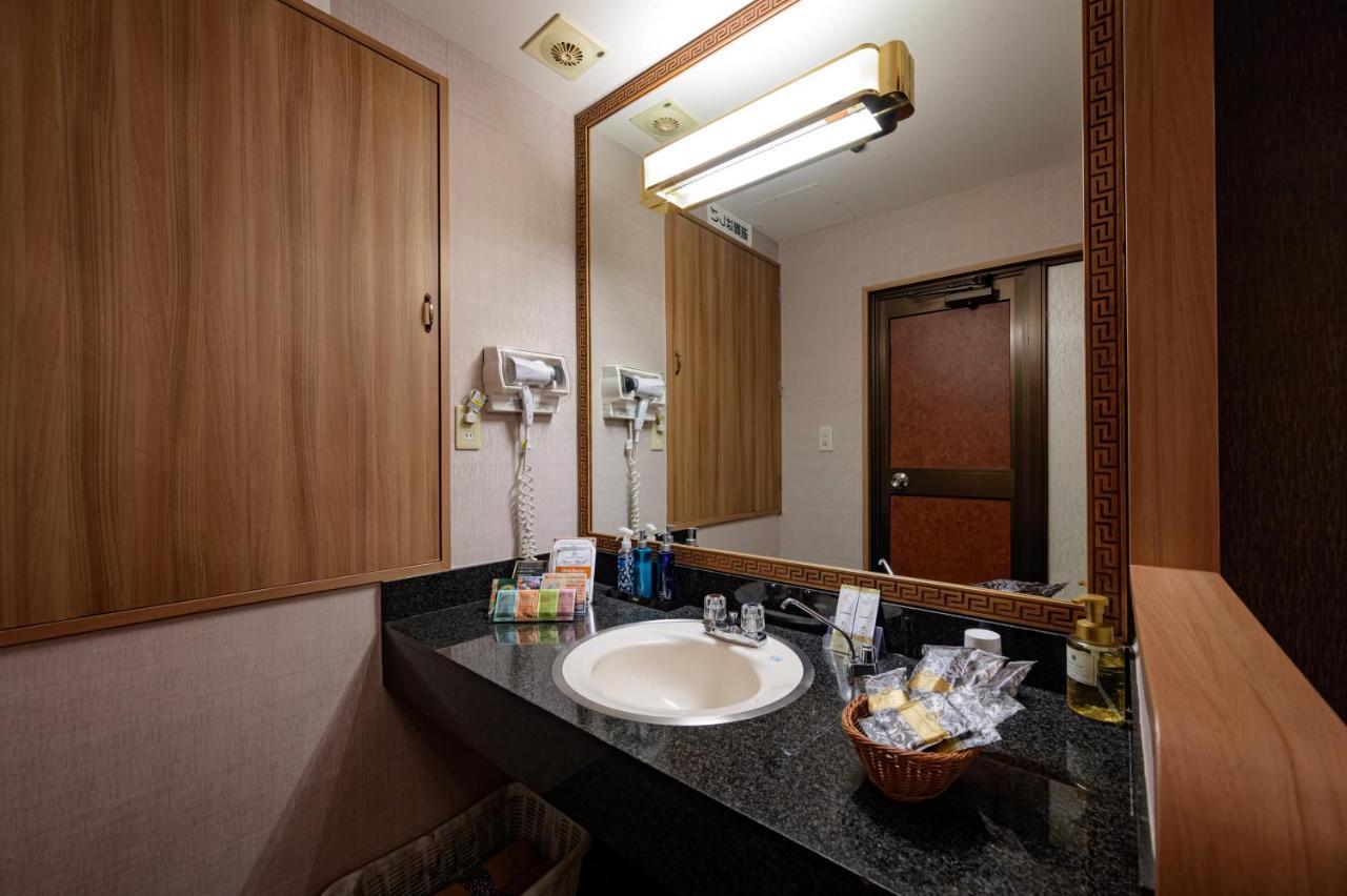 Hotel Metro (Adults Only) Йокогама Экстерьер фото